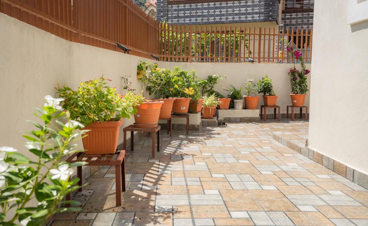 House Of Forrest, Service Apartments Kathmandu Luaran gambar